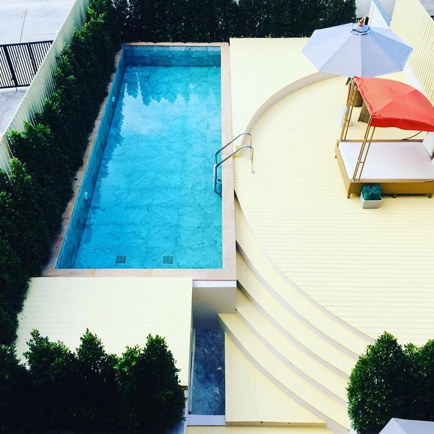 La La Moon Krabi Poshtel'N' Pool Bed & Breakfast Екстериор снимка